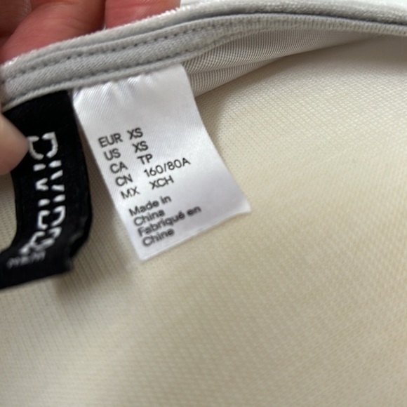 NWOT H&M Light Grey Velvet Thin Spaghetti Strap V Neck Deep Back Top Sz XS - Picture 3 of 4